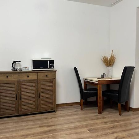 Appartement Rynok Square à Lviv Extérieur photo